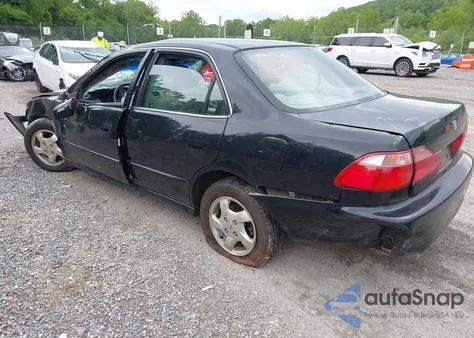 1999 Honda Accord Ex из США, поврежденный, VIN JHMCG6673XC034070